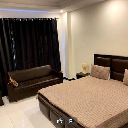Evergreen Inn راوالبيندي المظهر الخارجي الصورة